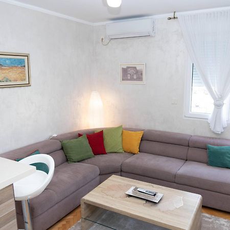 Apartment Kosta Podgorica Buitenkant foto